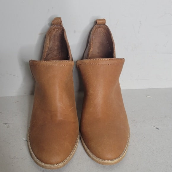 Jeffrey Campbell Rosalee Bootie SZ 9.5
