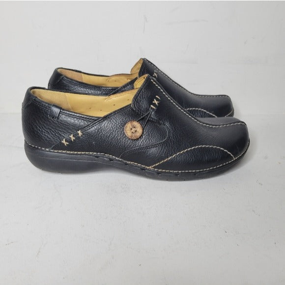 Clarks Un-Loop Slip On Flat SZ 9.5