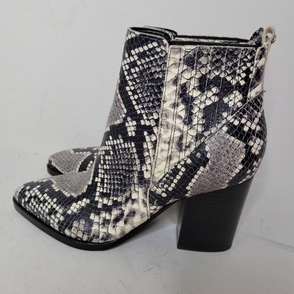 Marc Fisher Alva Bootie SZ 7
