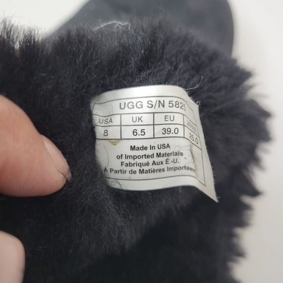 CLOSET CLEAR OUT SPECIAL! Ugg Classic Short II Black Boots SZ 8
