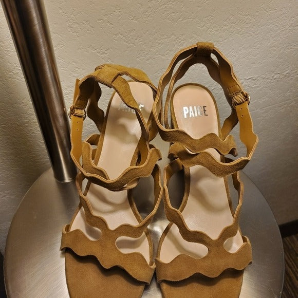 Paige Sage Scalloped Sandal Heels in Tan Suede SZ 10
