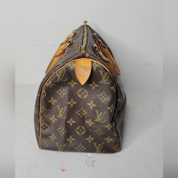 Louis Vuitton Speedy 30