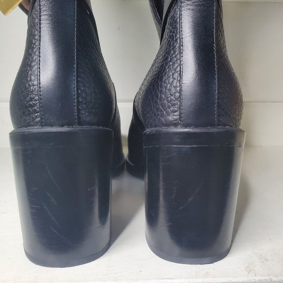 Stuart Weitzman Joplin Buckled Black Pebble Leather Boot Women's SZ 8.5