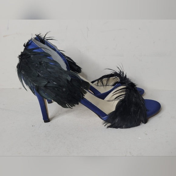 Something Bleu Hammond Feather Pump SZ 10