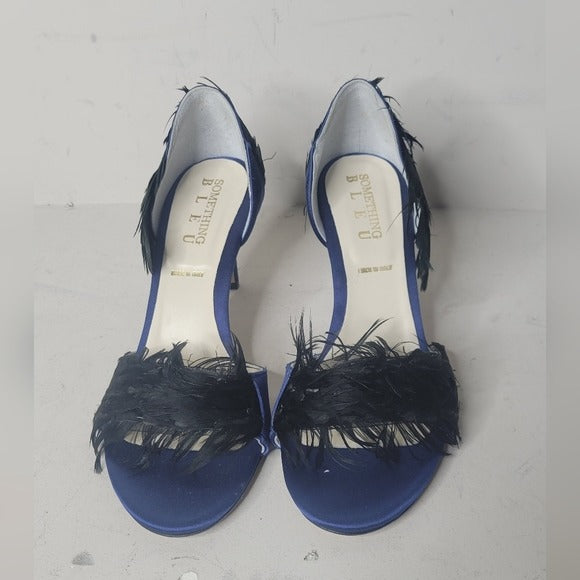 Something Bleu Hammond Feather Pump SZ 10
