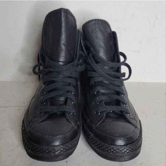 Converse Chuck Taylor All Star Leather SZ 7