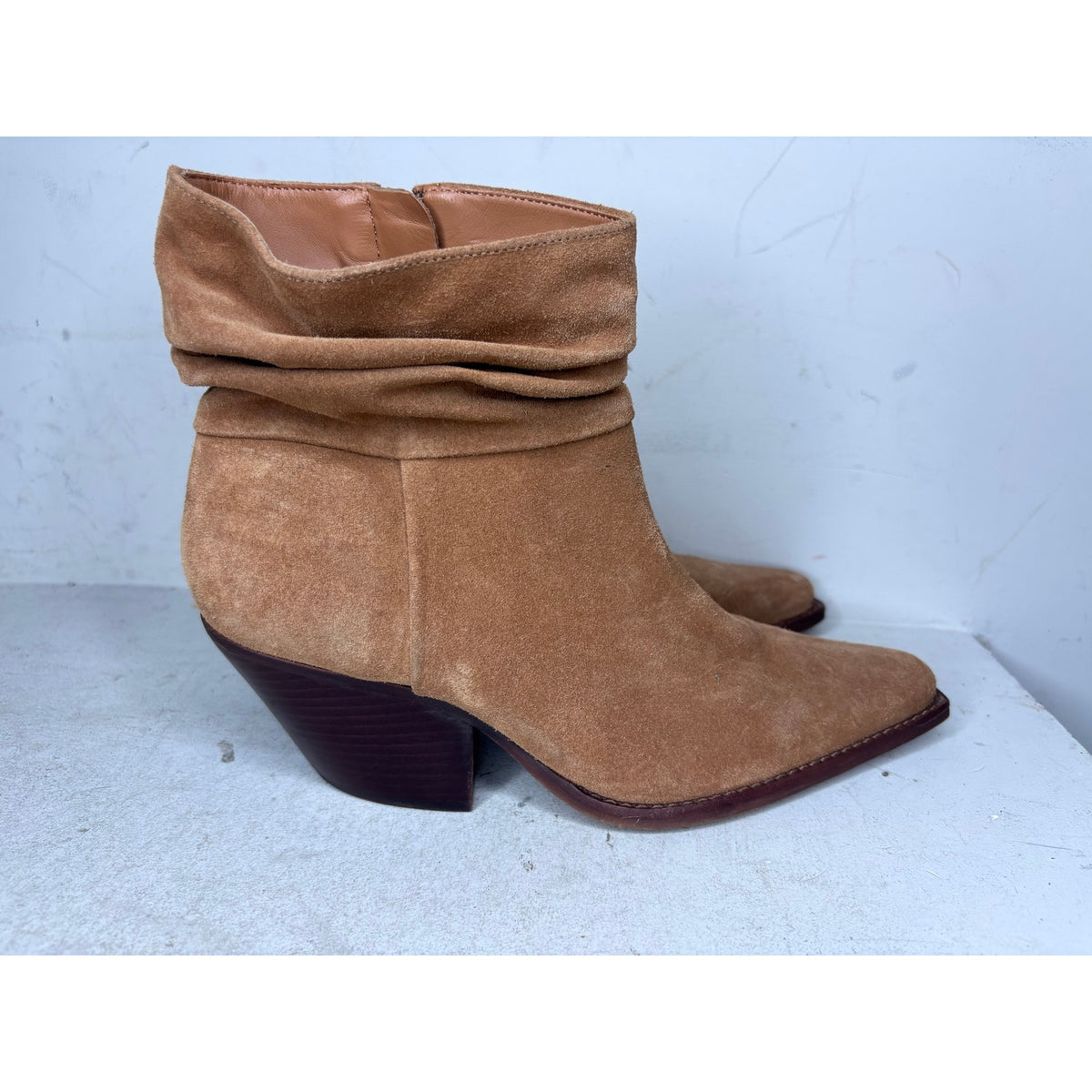 Vince Camuto Nerlinji Bootie SZ 9.5
