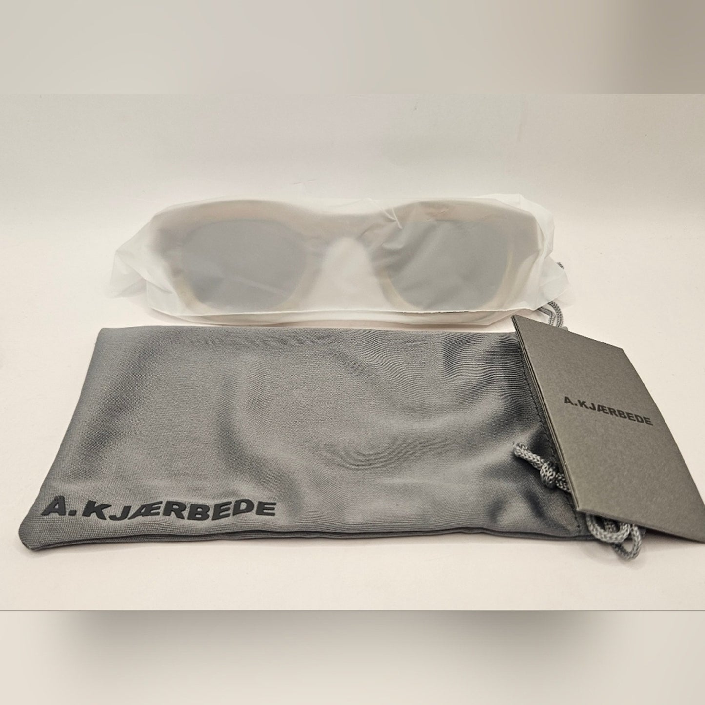 A.Kjaerbede Lane Sunglasses In Smoke/Champagne