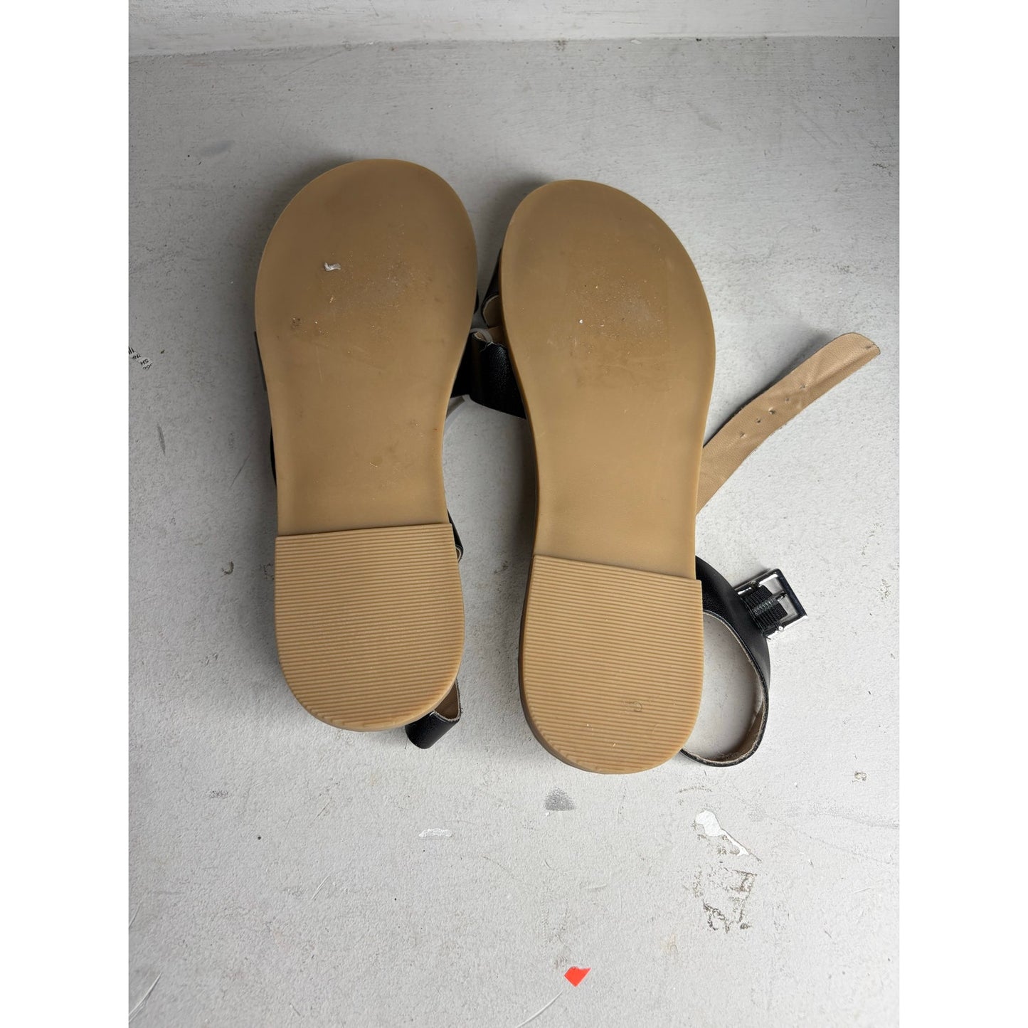 Tucker + Tate Tarya Black Strappy Adjustable Sandals SZ 3Y