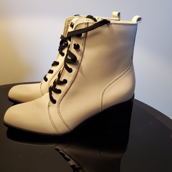 Naturalizer Sevilla Off White Leather Lace Up Booties SZ 9.5