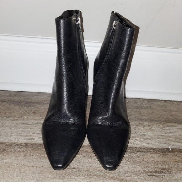 Vince Camuto Cammen Pointed Bootie SZ 10
