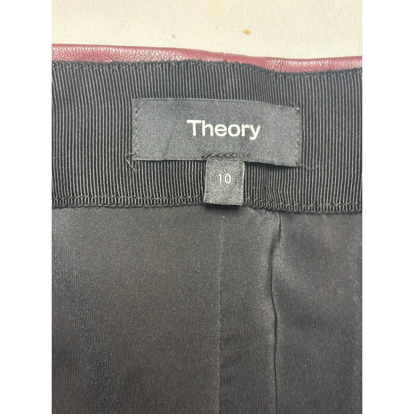 Theory Clean Pencil Skirt in Bedford Faux Leather SZ 10