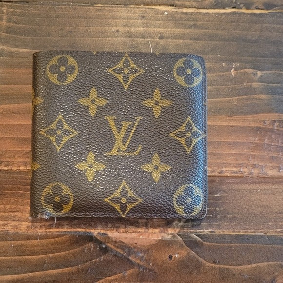 Father's Day Sale! LOUIS VUITTON Monogram Bi-Fold Wallet